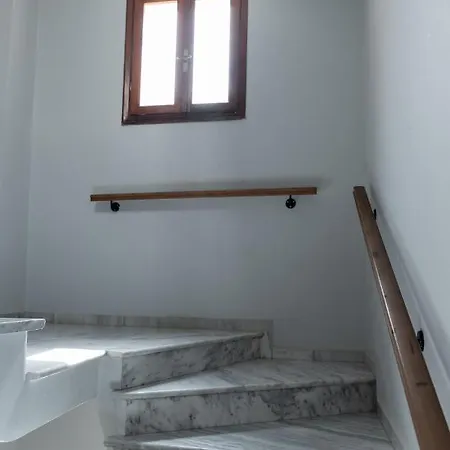 Apartment Destino Overlooking The Venetian Port Of Chania