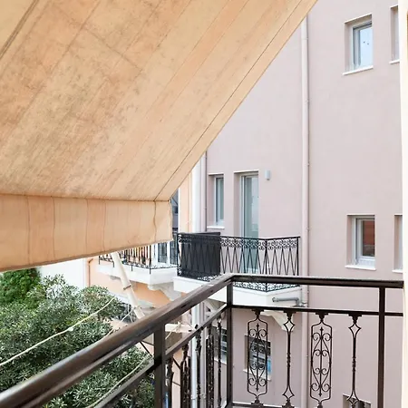 Destino Overlooking The Venetian Port Of Chania Apartment *