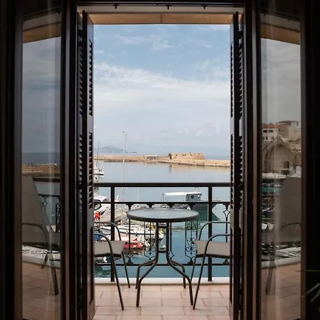 Destino Overlooking The Venetian Port Of Chania Apartment