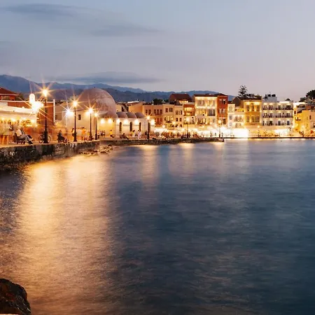 Destino Overlooking The Venetian Port Of Chania Appartamento